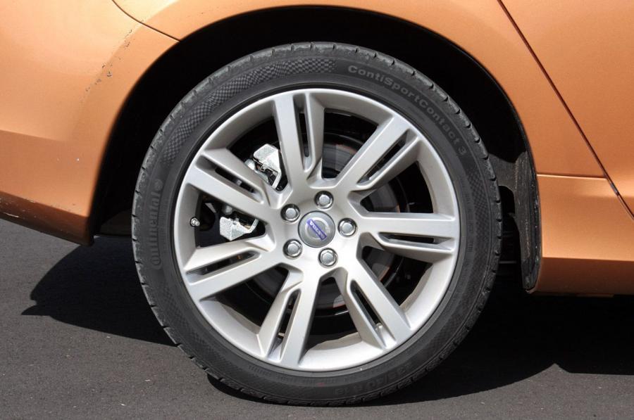  Volvo S60 2010 года  (фото 134 из 226)